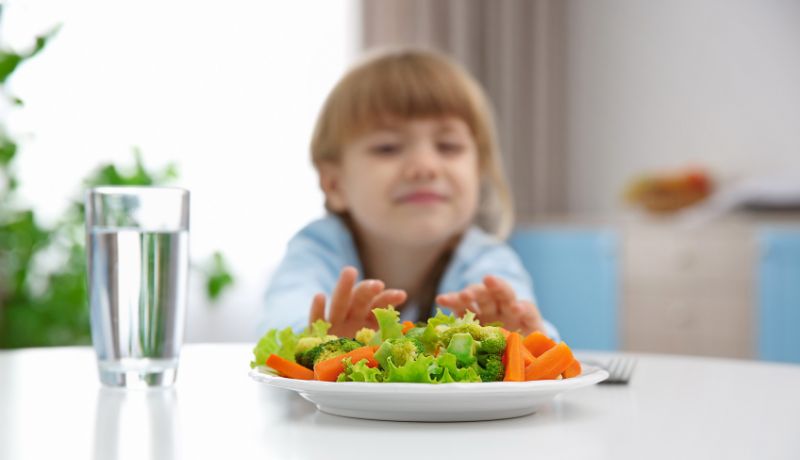 jak przekonać dzieci do jedzenia warzyw